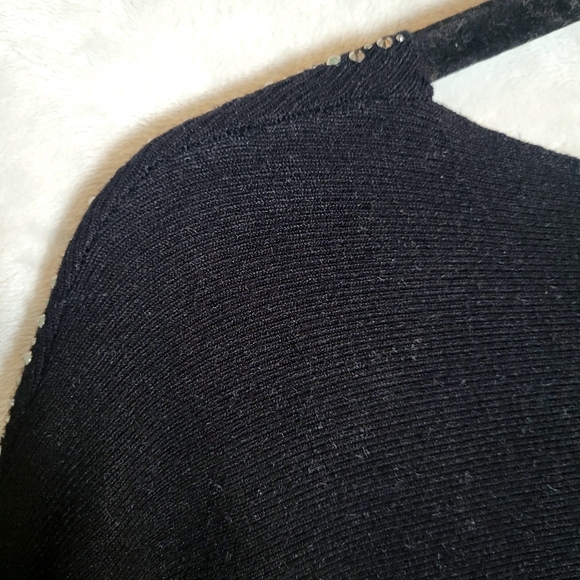 Liquid By Sioni Black And Silver Embellished Paillette Sweater Medium - Picture 7 of 10